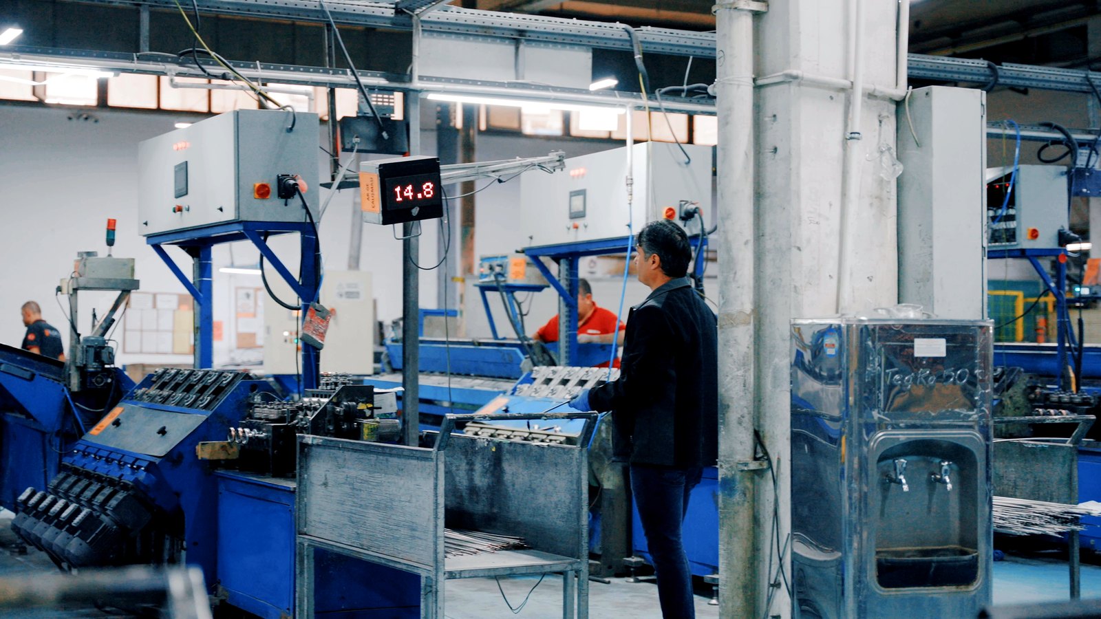 Rolling line for heating element rods with diameter display