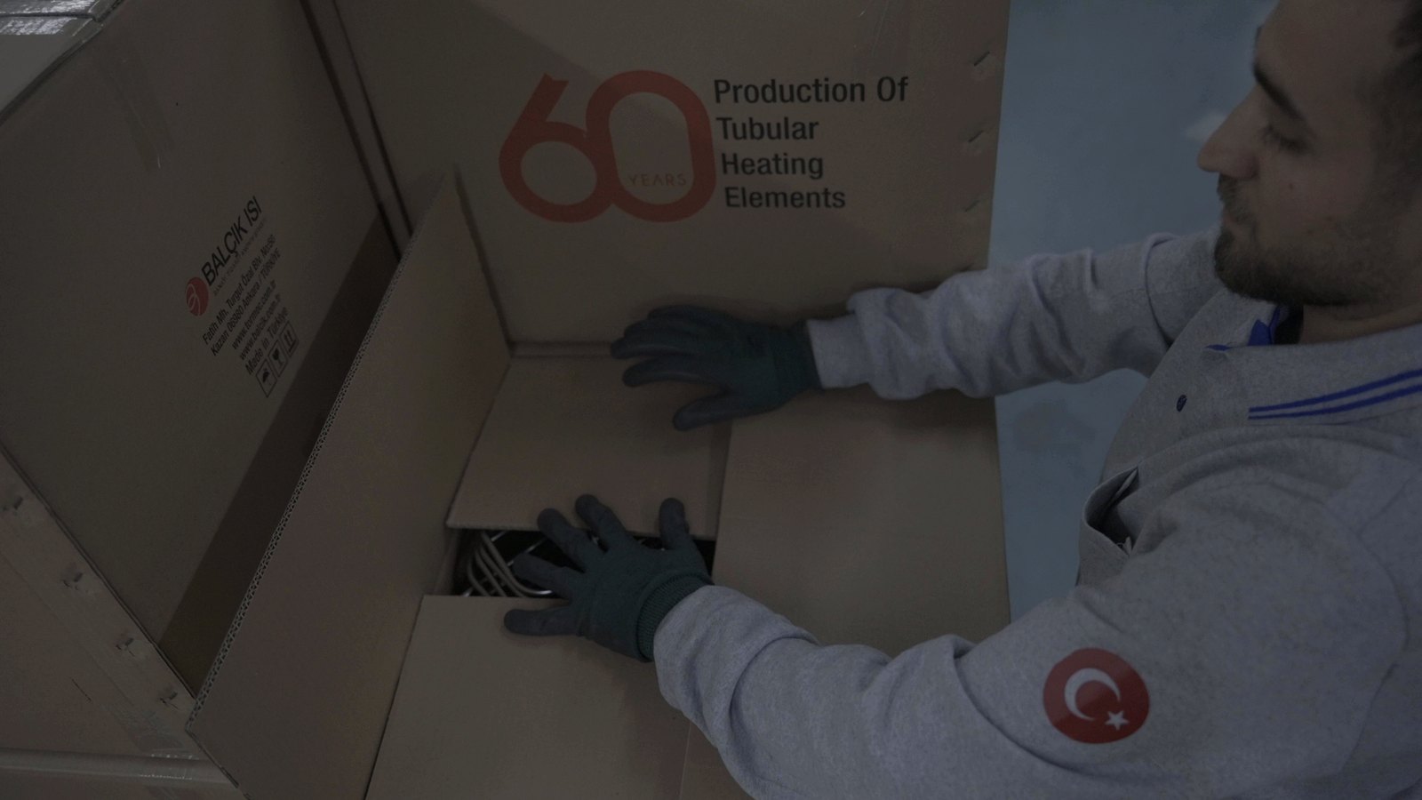 Formed heating elements being packed into a carton