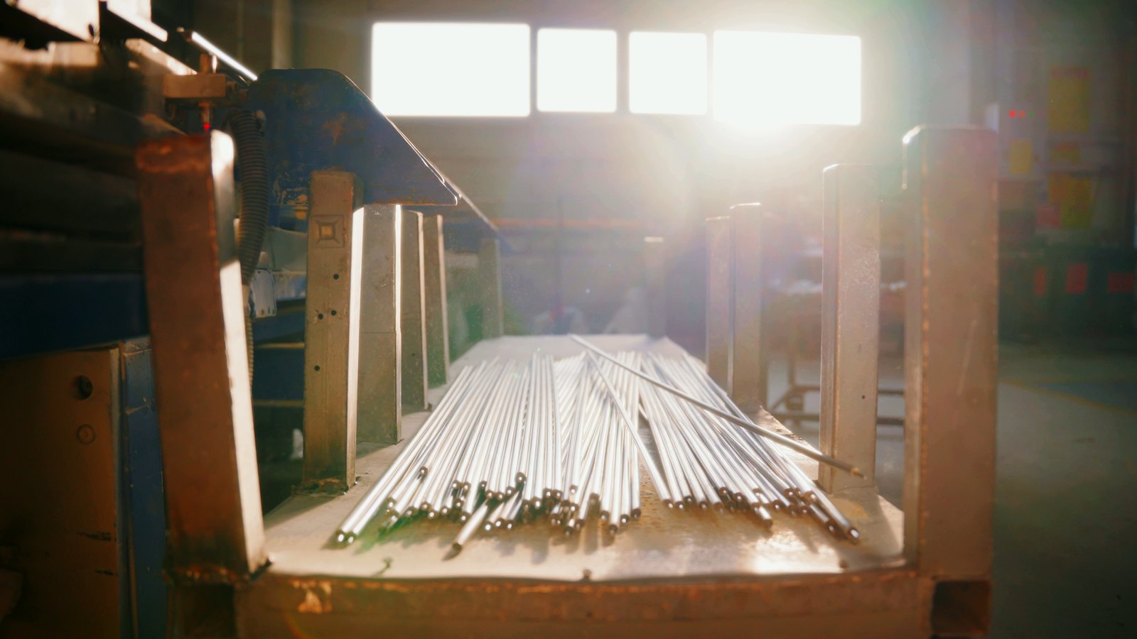 Automated production line with bundles of tubes